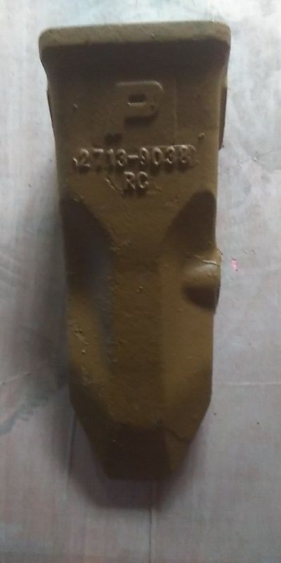 DOOSAN S130 Daewoo DH130 버킷 이빨 버킷 팁 2713-9038, Daewoo 굴삭기용 내구성이 뛰어난 소재의 이빨